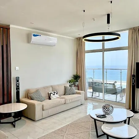 شقة فاخرة Vip مطلة على البحر برج المسارات Jeddah Exterior photo